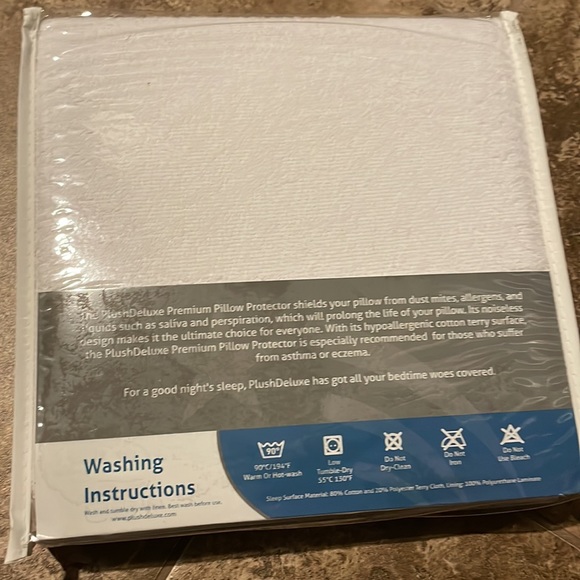 King pillow protector - Picture 2 of 2